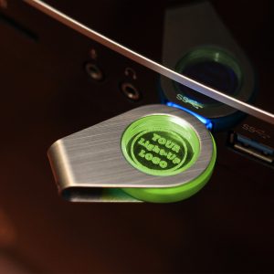 Memoria Usb Giratoria Con Luz 8 Gb.